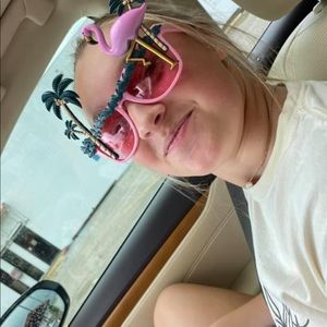 Meet your Posher, Mad